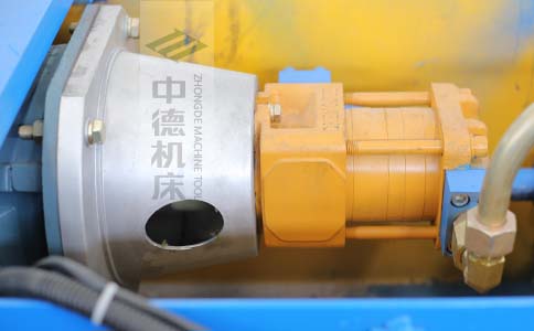 ZDPK-6325采用國(guó)內(nèi)一流品牌電機(jī)及油泵，動(dòng)力強(qiáng)勁，噪音低.jpg