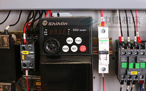ZDS-432臺灣高品質變頻器，更低頻更節(jié)能，快速定位.jpg